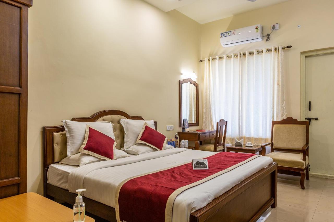Kstdc Hotel Mayura Biligiri, Br Hills Honganoor Extérieur photo
